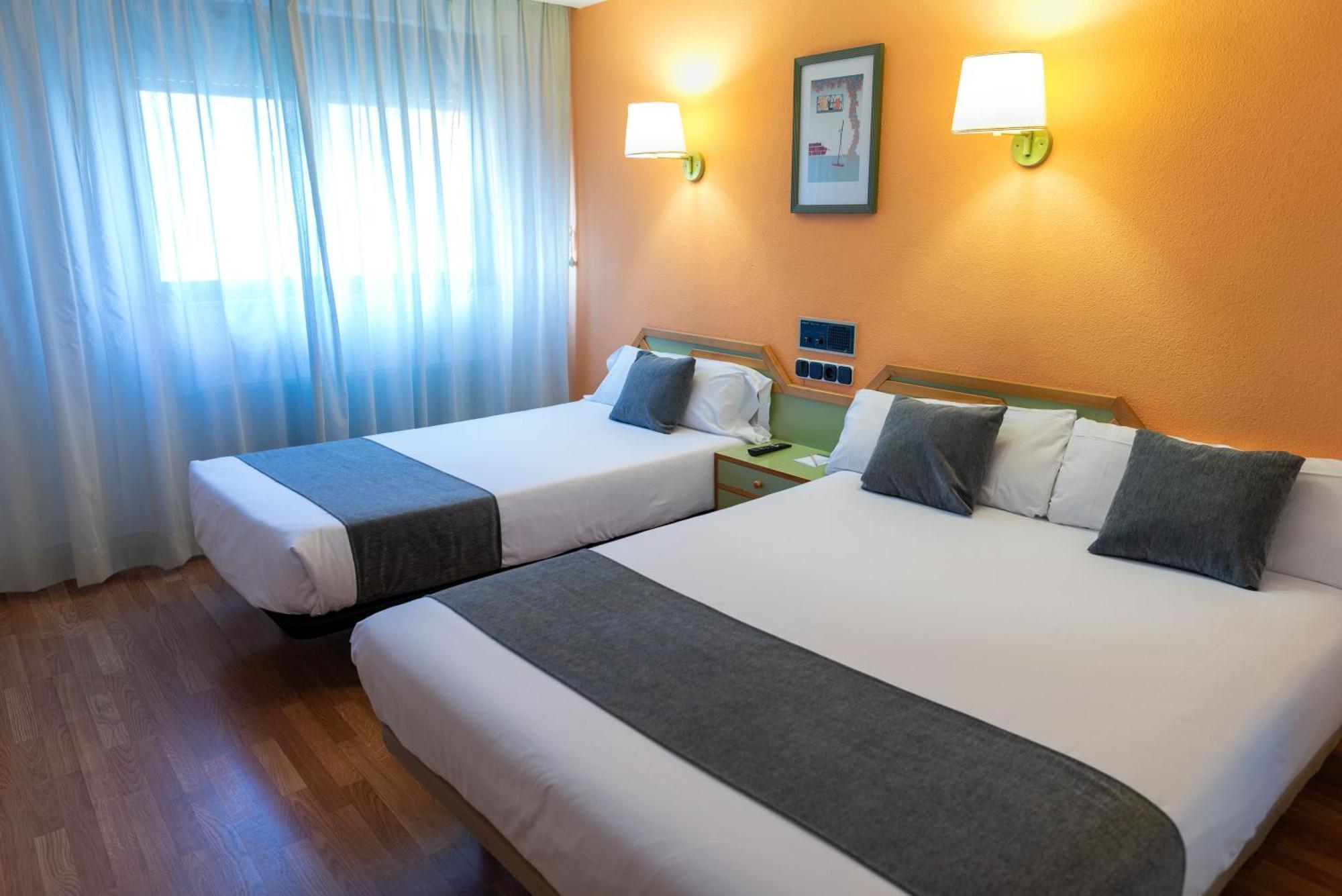Hotel Alda Guijuelo Exterior photo