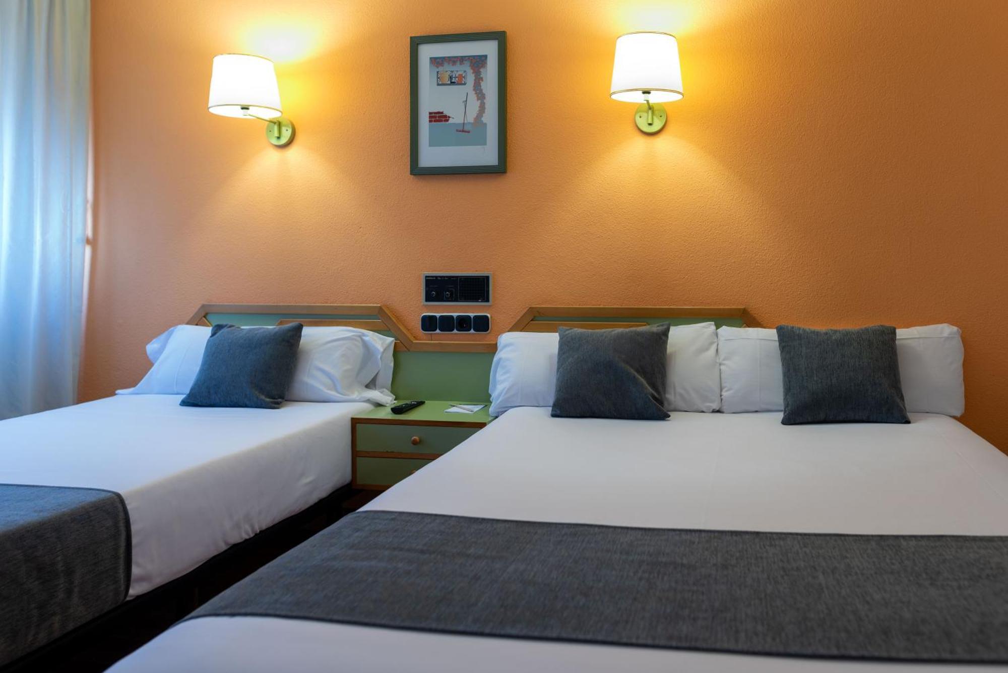 Hotel Alda Guijuelo Exterior photo