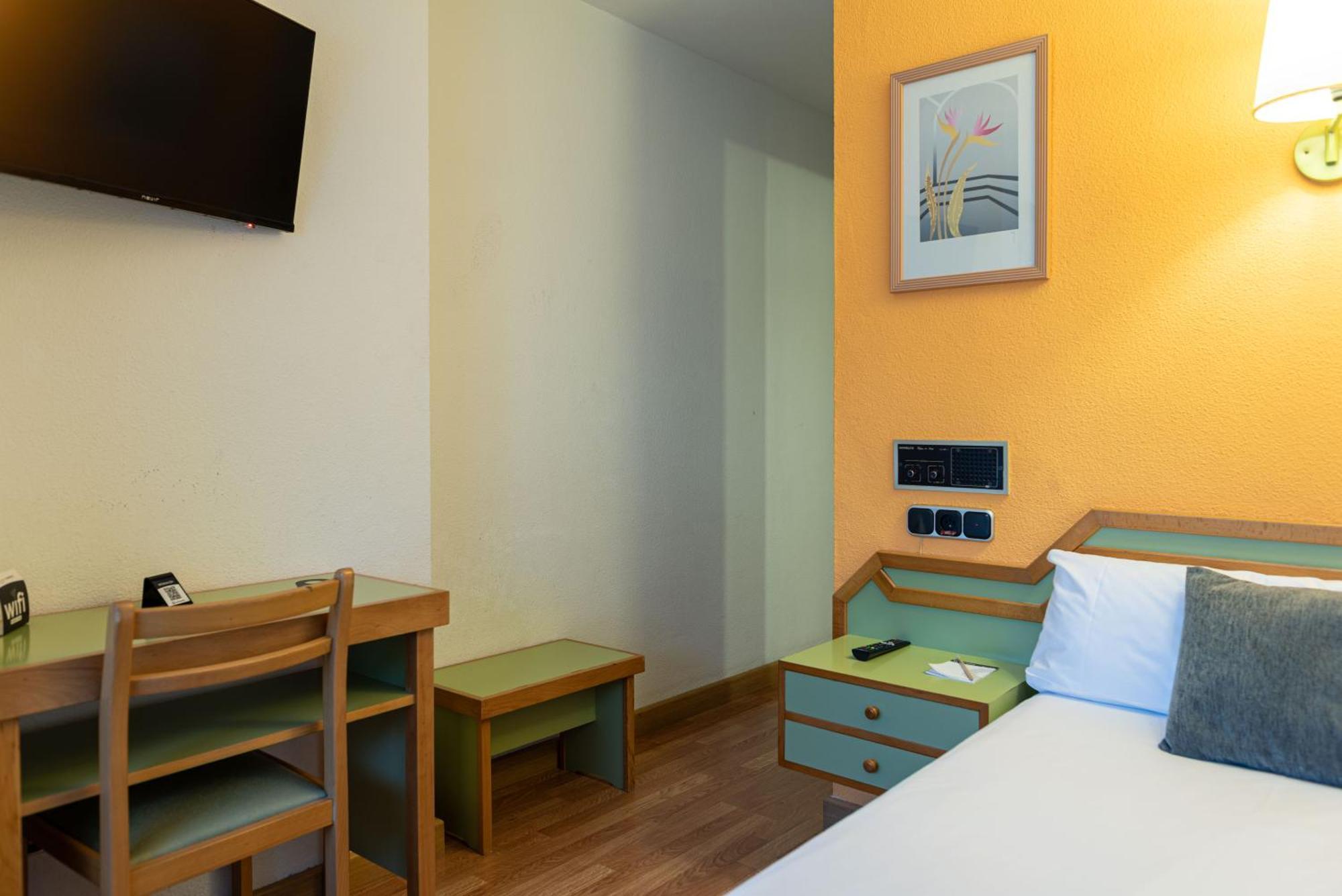 Hotel Alda Guijuelo Exterior photo
